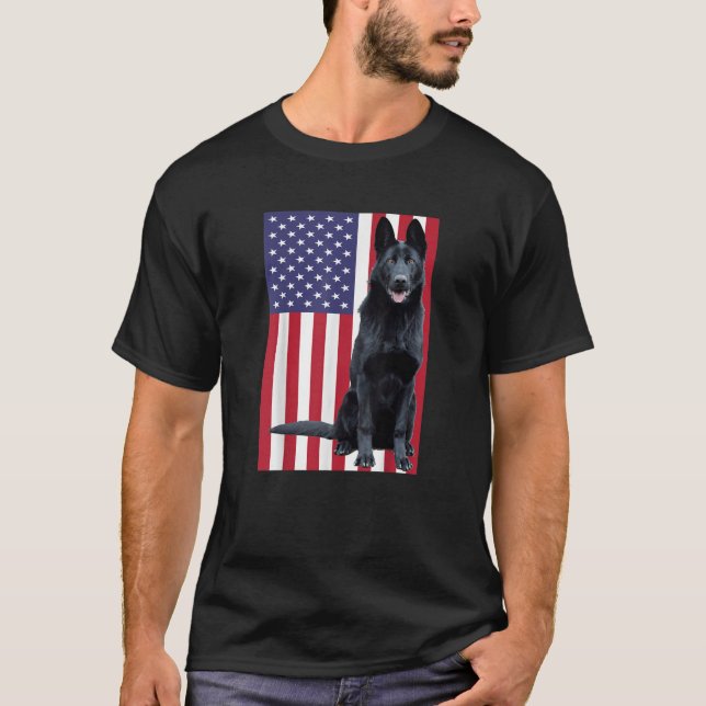 German shepherd Negro com Camisa de Bandeira dos E (Frente)