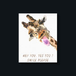 Giraffe Tongue Out Playout Canvas Print Smile (Sor<br><div class="desc">Engraçado Girafa Tongue Out and Playful Piscar os olhos - Sorria Desenho de Cartoon Animal - Escolha / adicione seu texto / Fonte / Cor exclusivo - Faça seu presente especial - Redimensionar e mover ou remover e adicionar elementos / imagem com a ferramenta de personalização! - Desenho e Design...</div>