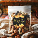 Girassol Obrigada! Adesivo<br><div class="desc">Adicione um toque de sol ao seu pacote com este adesivo de agradecimento de girassol - a maneira perfeita de expressar gratidão com estilo! Com girassóis brilhantes e alegres e uma elegante escrita cursiva que diz "Obrigado!", este adesivo de agradecimento é ideal para pequenos empresários, vendedores online, lembranças de casamento,...</div>