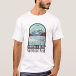 Glacier Bay National Park Alaska Vintage T-Shirt<br><div class="desc">Trabalho de arte de vetor do Glacier Bay Park em um design de estilo de janela. O parque é uma terra natal,  um laboratório vivo,  um parque nacional,  uma natureza selvagem designada,  uma reserva da biosfera e um patrimônio mundial.</div>