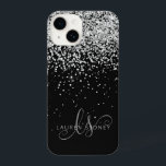 Glam Black Silver Glitter Monograma<br><div class="desc">Capas de iphone de Monograma Elegante Glitter de Prata Negra Glam. Personalize facilmente esta design de capa de telefone de chica moderna com elegante brilho prateado num fundo preto. O design apresenta seu monograma manuscrito com toalhetes bonito e nome.</div>