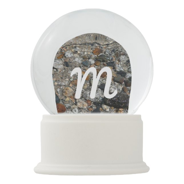 Globo De Neve Granite Pebbles no lago Tenaya em Yosemite (Frente)