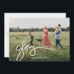 Glória ao cartão de Natal recém-nascido do rei<br><div class="desc">Comemore a estação com este cartão de Natal bonito da foto que caracteriza a glória das palavras à rotulação tirada recém-nascida do rei à disposição.</div>