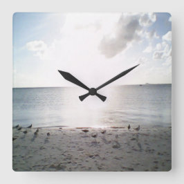 Glória Do Sol No Relógio De Parede Da Praça Da Pra