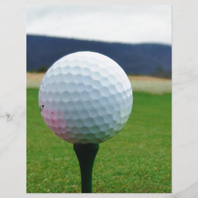 Golf Ball em um campo de golfe na montanha (Frente)