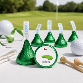Golf Let's Par tee com bandeira de golfe no verde