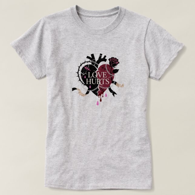 Gothic Love Hurts Broken Heart T-Shirt (Frente do Design)