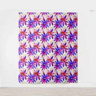 Graceful Art Nouveau Floral Watercolor Tapeçaria