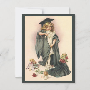 Graduação Antiga, Menina Vestindo um Capa e Touca 
