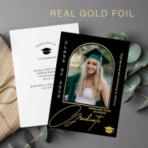 Graduação de fotos em arco de formando elegante - 