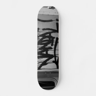 GRAFITE VANDAL SKATE DECK