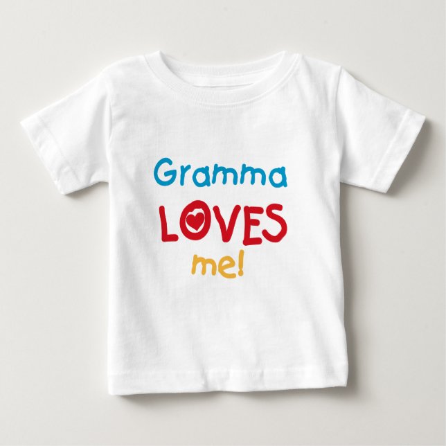 Gramma ama-me t-shirt e presentes (Frente)