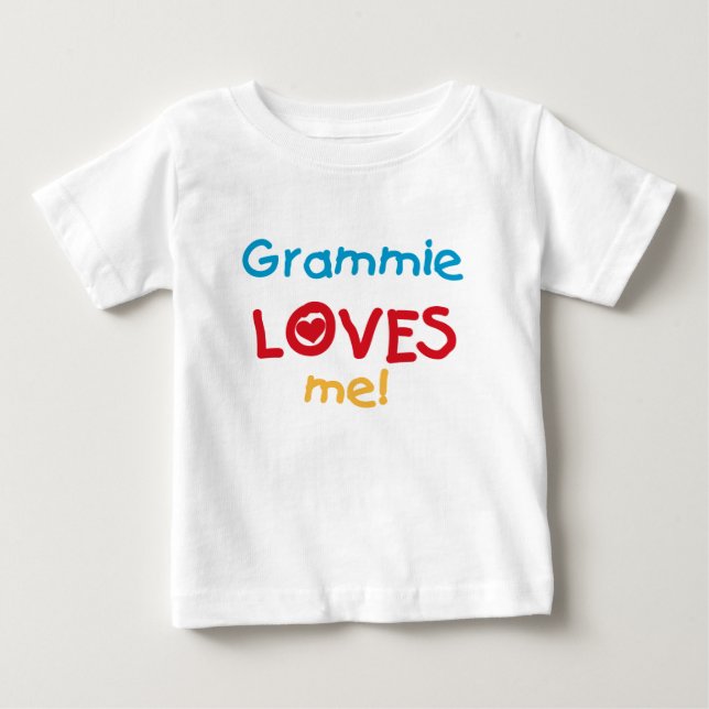 Grammie ama-me t-shirt e presentes (Frente)
