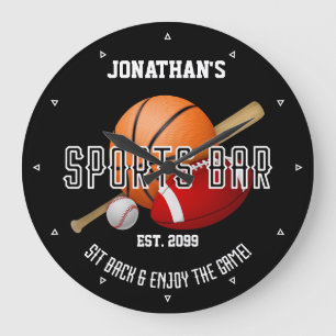 Grande Bar desportivo com equipamento desportivo, relógio