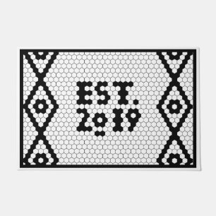Grande Tapete de Porta em Azulejo Preto e Branco E