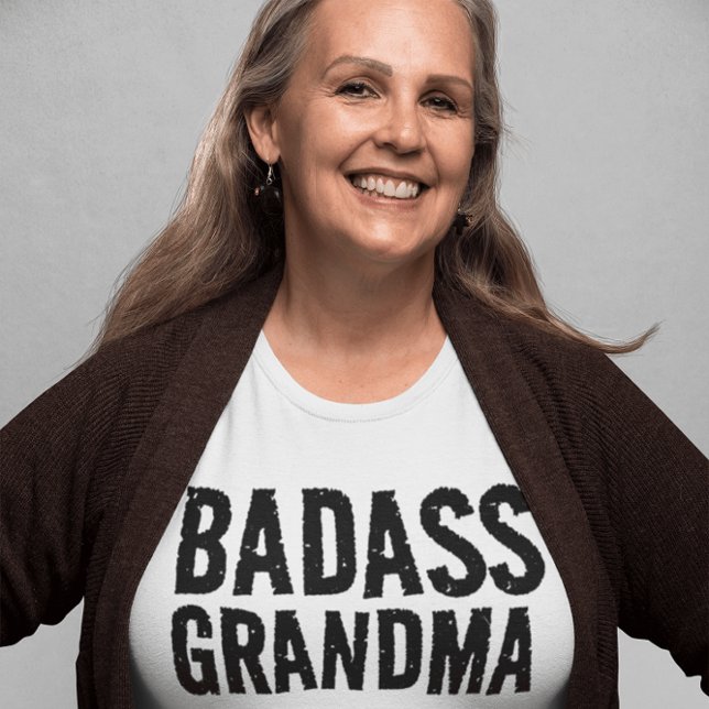 GRANDMA BADASS T-SHIRT (Criador carregado)