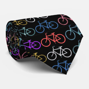 Gravata A bicicleta mostra em silhueta máscaras na moda d