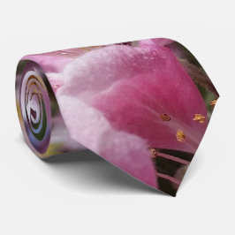 Gravata Abelha do mel de Angery na flor cor-de-rosa de