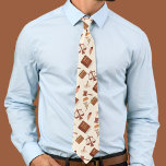 Gravata Advogado Profissão Pai Tie<br><div class="desc">A gravata masculina apresenta um padrão sofisticado inspirado no equipamento do advogado, fazer um presente pensado para apresentar a um pai, avô ou tio que trabalha como advogado ou tem paixão pela profissão jurídica. A design mostra uma variedade de símbolos e ferramentas relacionados a advogados, como gavels, escalas de justiça,...</div>