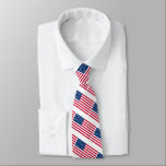 Gravata American Flag Neck Tie - EUA<br><div class="desc">EUA - Estados Unidos da América - Sinalizador - Patriótico - Dia da Independência - 4 de julho - Personalizável - Escolha / Adicione seu Texto / Cor / Imagem Única - Faça seu presente especial - Redimensione e mova ou remova e adicione elementos / imagem com a ferramenta de...</div>