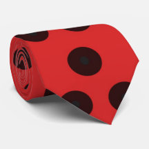 Atualização do Tie Polkadot Vermelho com Preto