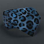 Gravata Azul Leopardo Imprime Na moda de Luxo<br><div class="desc">Este design de luxo apresenta um padrão moderno de leopardo azul #moda #moda #na moda #trendy #colecionações #gravatas #pretendentes #presentes #presentes #presentes #giftsforhim #giftsformen #giftsformen #aniversário #anifinet #natal #fatherece #aftherece #presentsdaygifts</div>