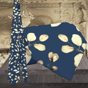 Gravata azul-marinho com eucalipto dourado para ca