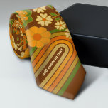 Gravata Bandas retrorreflectoras e Flores Funciosas com No<br><div class="desc">Uma design divertida com flores desagradáveis e um fundo de faixa retrô. Um design com abacate verde,  castanho e laranja.</div>
