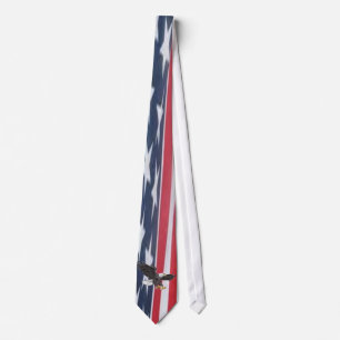 GRAVATA BANDEIRA PATRIÓTICA DOS EUA COM EAGLE
