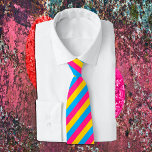 Gravata Bandeiras, Stripes e orgulhos, pansexuais<br><div class="desc">Gravação do Pescoço (negócio): símbolo da comunidade Pansexual Flag & Pride para a comunidade pansexual aumentar sua visibilidade e reconhecimento,  e se distinguir da bissexualidade. As cores ciano,  magenta e amarelo são para aqueles que se identificam como homens,  mulheres e pessoas não-binárias.</div>