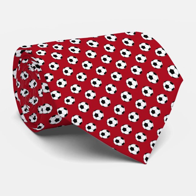 Gravata Bolas de Futebol Preto Branco em Vermelho Escuro (Rolled)
