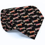 Gravata Cão de linguiça de salsicha de Dachshund<br><div class="desc">Diversão do padrão de cão de salsicha de Dachshund em um fundo preto. Perfeito para amantes de animais. Arte original de Nic Squirrell.</div>