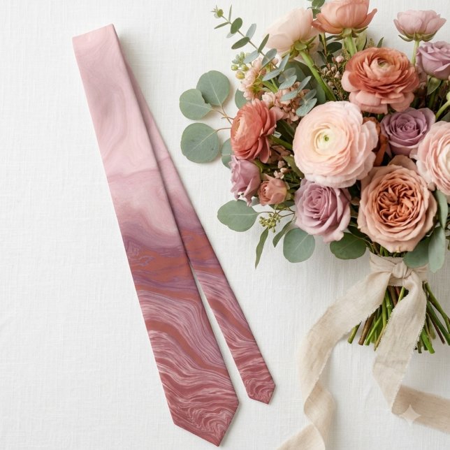 Gravata Casamento com mármore rosa e terracota (This marble necktie is a great look for a groomsman at a rustic wedding.)