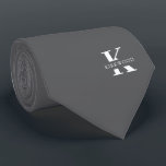 Gravata Cinza de Monograma Elegante | Branco<br><div class="desc">Uma gravata elegante com um monograma branco arrojado sobre uma cinza prateada. Por cima,  este monograma é seu primeiro ou sobrenome soletrado em todas as capitais.</div>