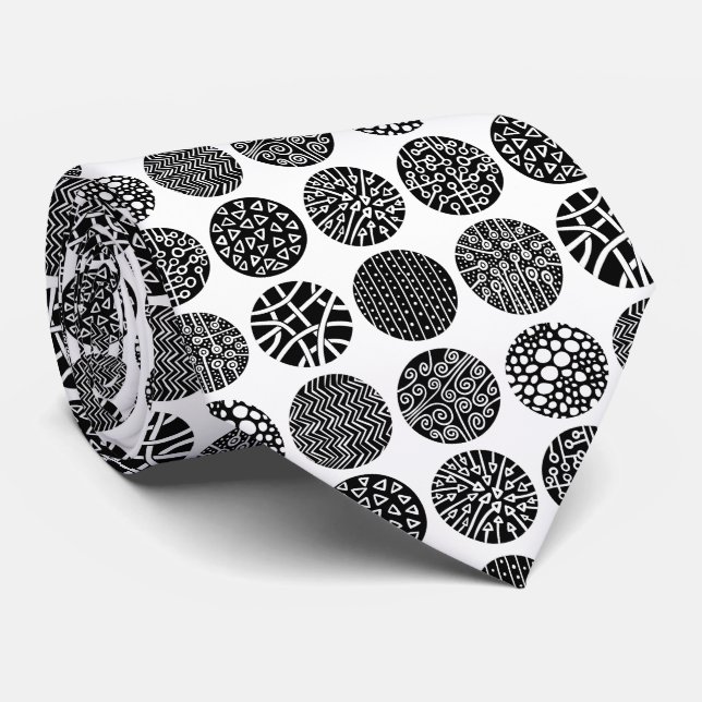 Gravata Círculos decorativos - Preto e Branco (Rolled)