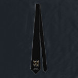 Gravata clama por 50 anos de preto e ouro moderno<br><div class="desc">Um presente de aniversário de 50 anos,  preto e ouro moderno. Parte de uma coleção elegante de na moda.</div>