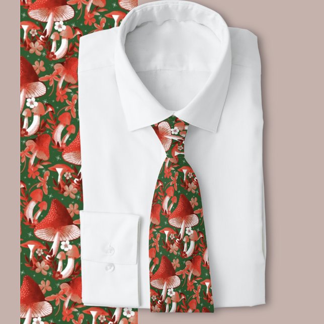 Gravata Cogumelo Vermelho e verde (Magical mushroom pattern on a deep green background )