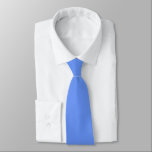 Gravata Cor Sólida das Iniciais Ocultas do Cornflower Blue<br><div class="desc">Cor Sólida das Iniciais Ocultas do Cornflower Blue. Para casamentos ou uso diário, com as iniciais Idden na parte traseira, que você pode facilmente personalizar ou excluir se não for necessário. Pode ser alterado para qualquer cor de sua escolha através da opção Personalizar mais, ou envie-me uma mensagem se precisar...</div>
