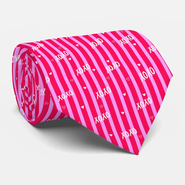 Gravata Corações XOXO Rosa (Rolled)