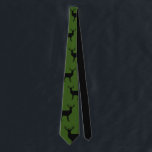Gravata Corda verde-coroa-coroa-coroa com impressão de vea<br><div class="desc">Corda verde de caça com padrão de impressão de veados. Gravatas especiais e personalizadas de caça de cores para homens. Manly design. Legal ideia de presente de Natal ou Aniversário para pai,  tio,  avô,  marido,  irmão,  amigo,  chefe,  colega de trabalho,  noivo de casamento,  padrinhos de casamento etc.</div>