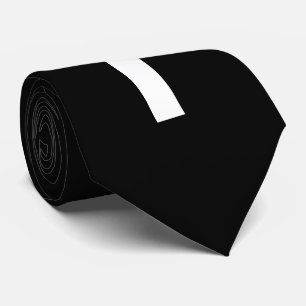 Gravata Cruz branca no fundo preto