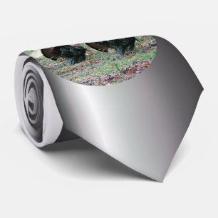 Gravata Cruz cristã na luz azul