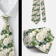 Gravata de Pescoço Floral Clássica com Rosas Branc