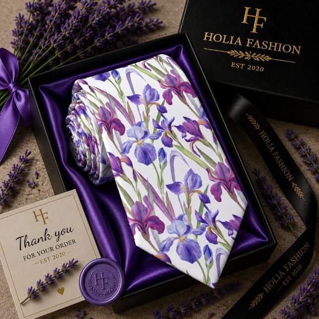 Gravata de pescoço roxa lavanda floral (Criador carregado)