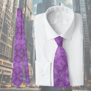 Gravata Design moderno e chic em roxo com efeito brilhante