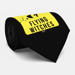 GRAVATA DIA DE AS BRUXAS ENGRAÇADO BEWARE FLYING WITCHES