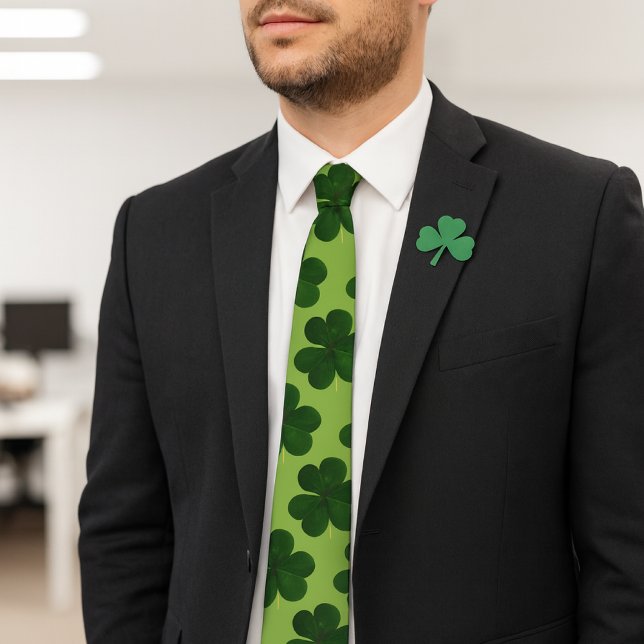 Gravata Dia de São Patrício Festa do Shamrock Verde (St. Patrick's Day Office Mockup: A professionally attired individual, wearing a green shamrock tie.)