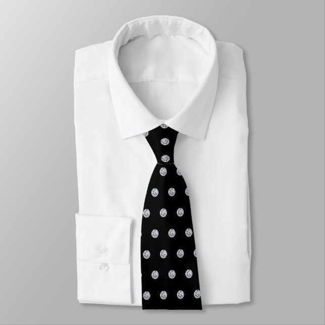 Gravata Diamantes Elegantes em Preto (Amarrado)