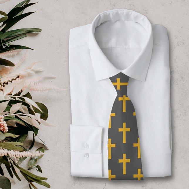 Gravata Dourada cruz no punho preto (Gold Cross on Black Neck Tie)