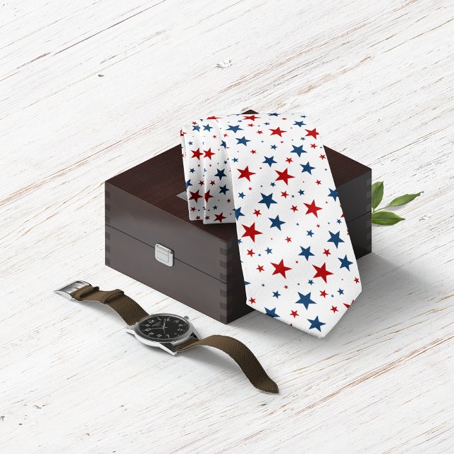 Gravata Estrelas Patrióticas em Branco Vermelho e Padrão A (Patriotic Stars in Red White and Blue Pattern Neck Tie)